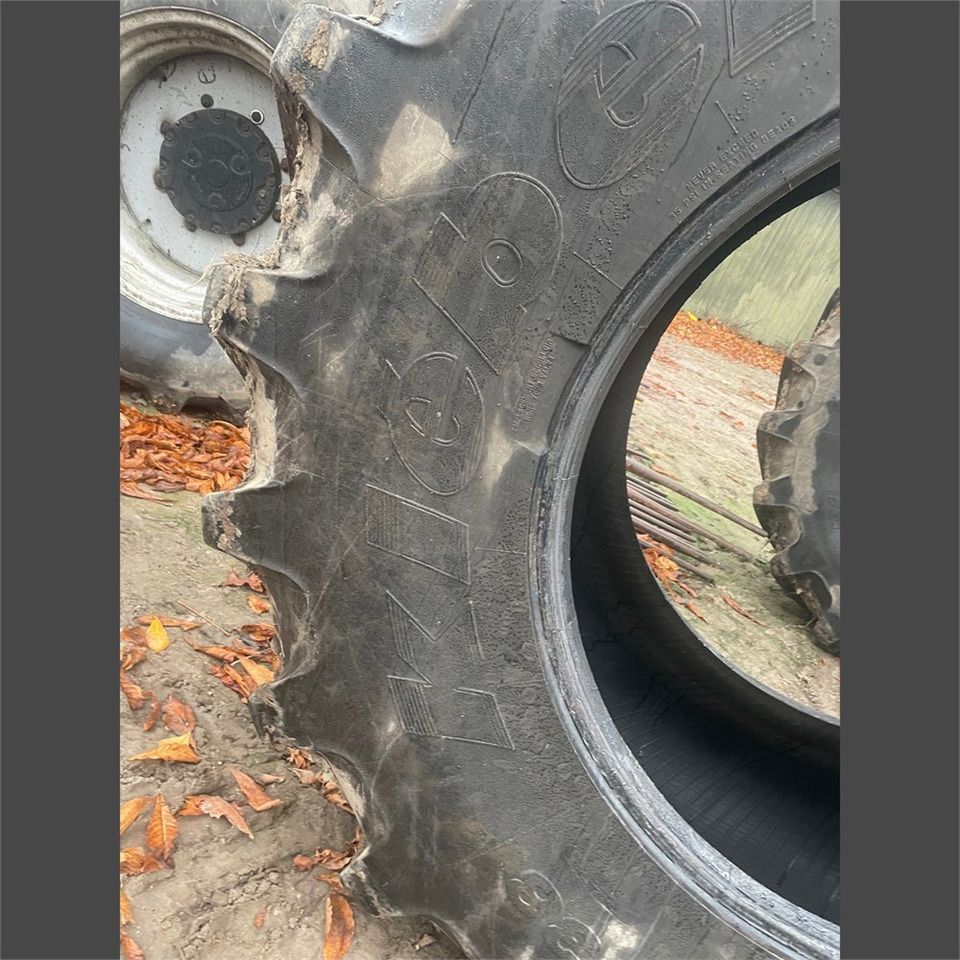 Kleber Topker 650/85R38 - Traktör: fotoğraf 3 Kleber Topker 650/85R38 - Traktör: fotoğraf 3