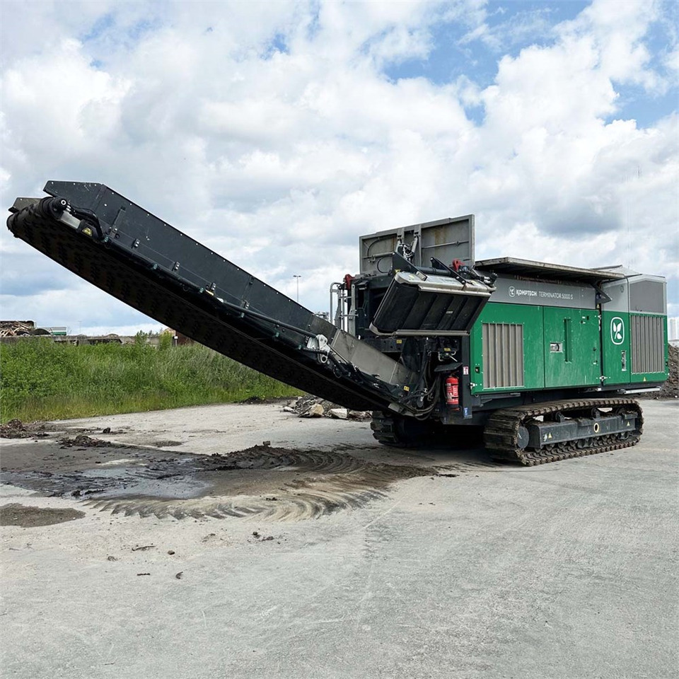 Komptech Terminator 5000 S - Endüstriyel parçalayıcı: fotoğraf 3 Komptech Terminator 5000 S - Endüstriyel parçalayıcı: fotoğraf 3