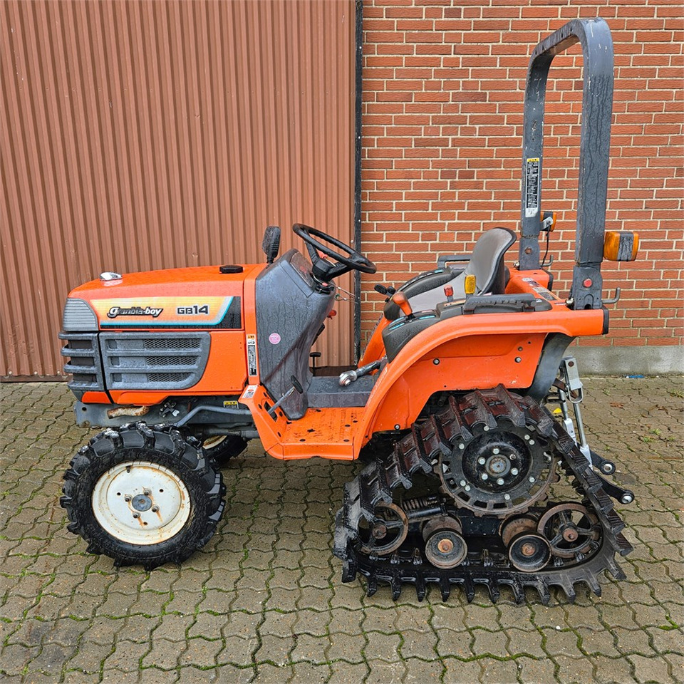 Kubota GB14D - Traktör: fotoğraf 3 Kubota GB14D - Traktör: fotoğraf 3