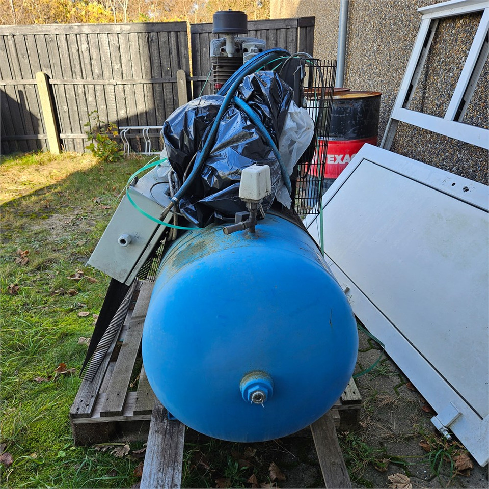 Mark Stormy pro 500F10XY - Hava kompresörü: fotoğraf 4 Mark Stormy pro 500F10XY - Hava kompresörü: fotoğraf 4