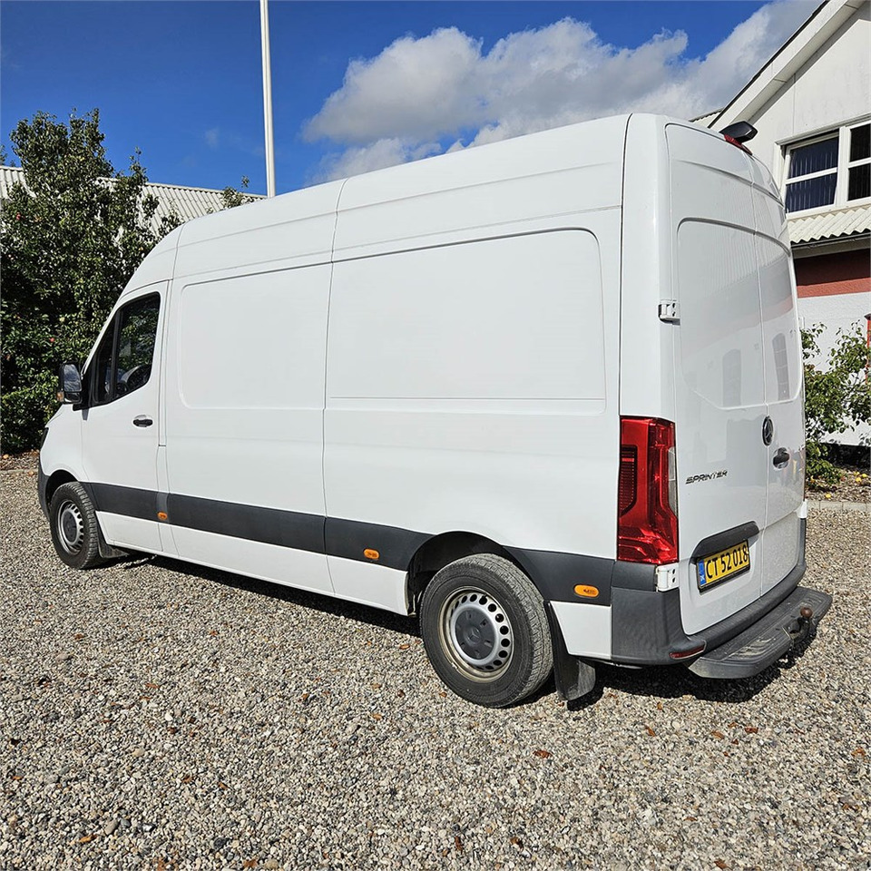 Mercedes 214 Cdi Ksv A2 - Küçük panelvan: fotoğraf 3 Mercedes 214 Cdi Ksv A2 - Küçük panelvan: fotoğraf 3