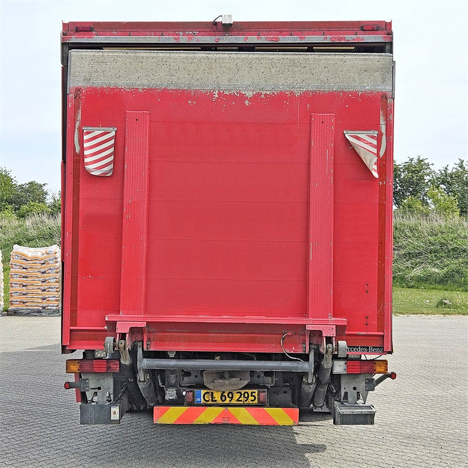 Mercedes Actros 2541 - Kapalı kasa kamyon: fotoğraf 4 Mercedes Actros 2541 - Kapalı kasa kamyon: fotoğraf 4
