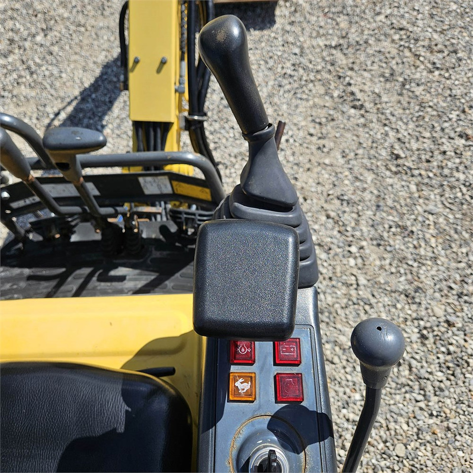 Mini ekskavatör New Holland E10 SR: fotoğraf 14