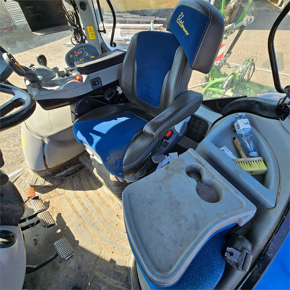 New Holland T7.235 Power Command finansal kiralama New Holland T7.235 Power Command: fotoğraf 8