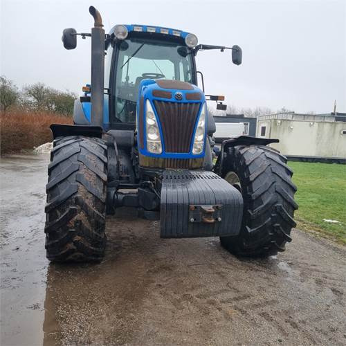 New Holland T8050 Class 5 - Traktör: fotoğraf 4 New Holland T8050 Class 5 - Traktör: fotoğraf 4