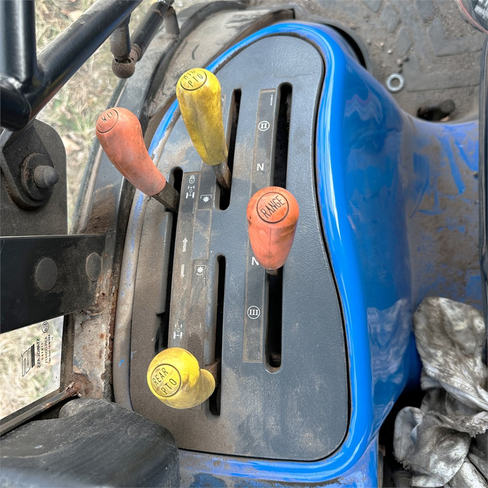 New Holland TC27D finansal kiralama New Holland TC27D: fotoğraf 12