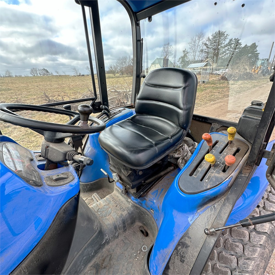New Holland TC27D finansal kiralama New Holland TC27D: fotoğraf 11