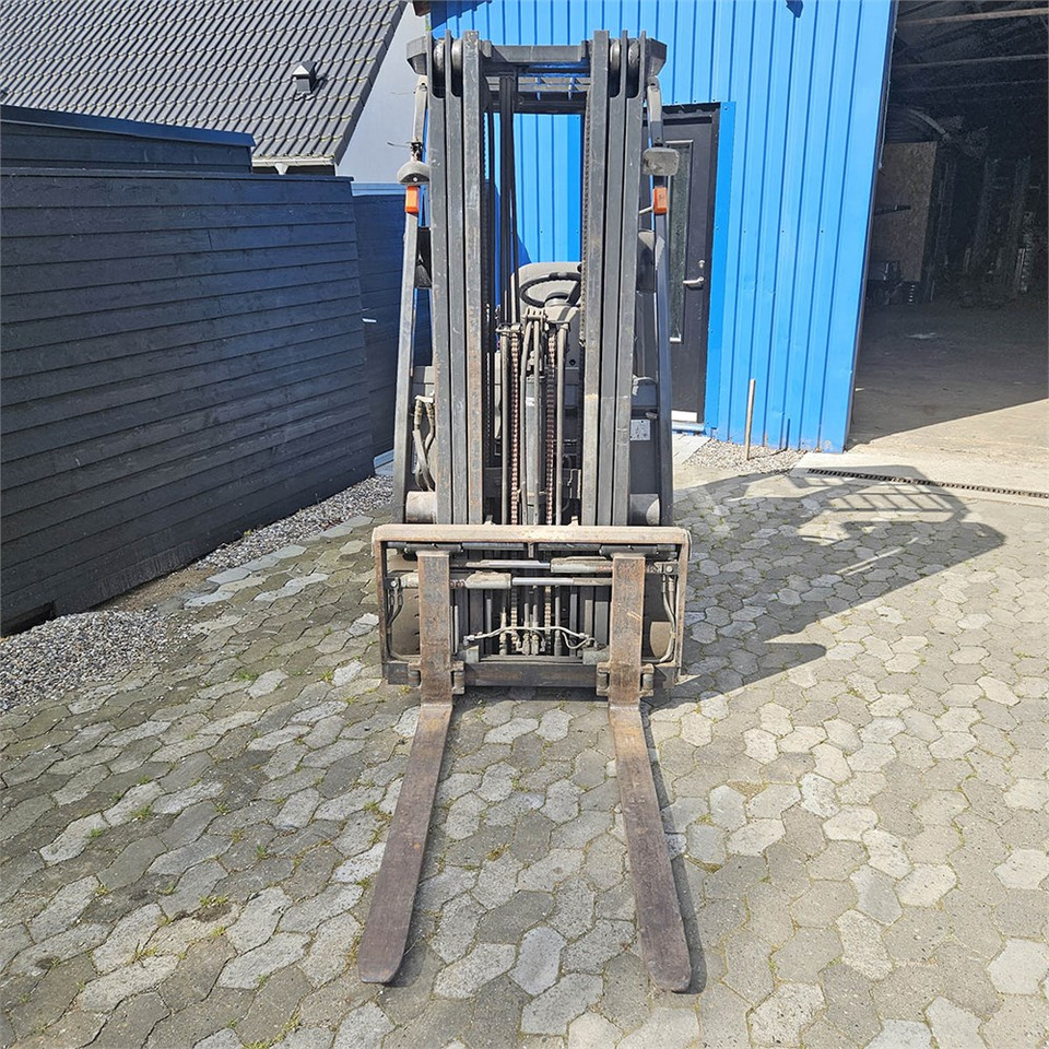 Nissan 1N1L150 - Forklift: fotoğraf 2 Nissan 1N1L150 - Forklift: fotoğraf 2