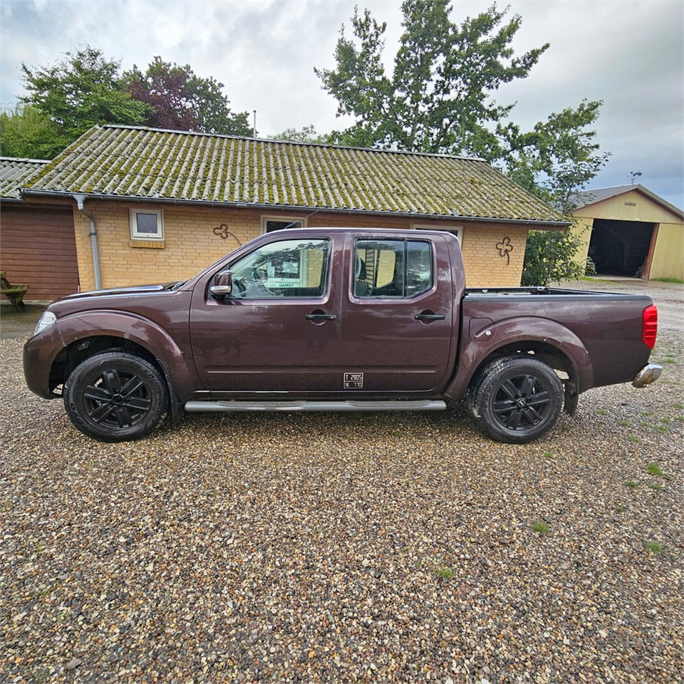 Nissan Navara 2,5 Dci Dc 4wd - Pikap: fotoğraf 2 Nissan Navara 2,5 Dci Dc 4wd - Pikap: fotoğraf 2