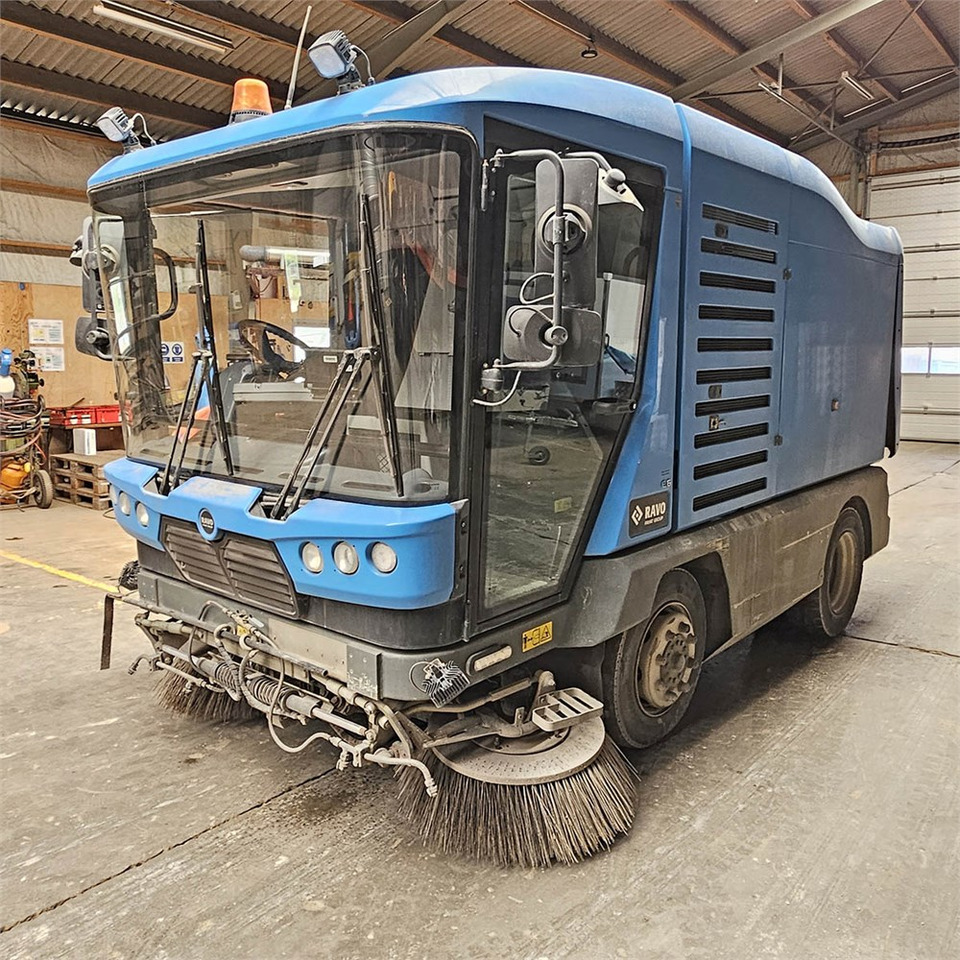 RAVO 540 - Yol süpürme aracı: fotoğraf 1 RAVO 540 - Yol süpürme aracı: fotoğraf 1