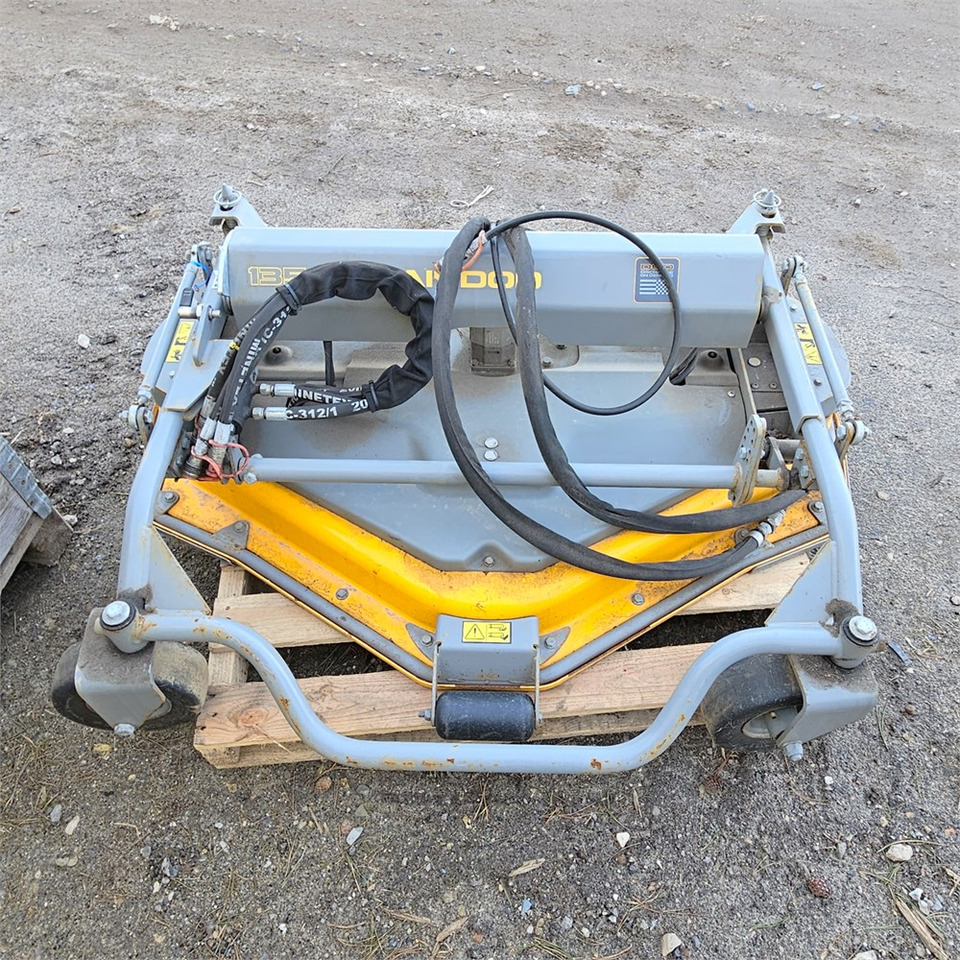 Stiga 135C H - Çim biçme makinesi: fotoğraf 1 Stiga 135C H - Çim biçme makinesi: fotoğraf 1