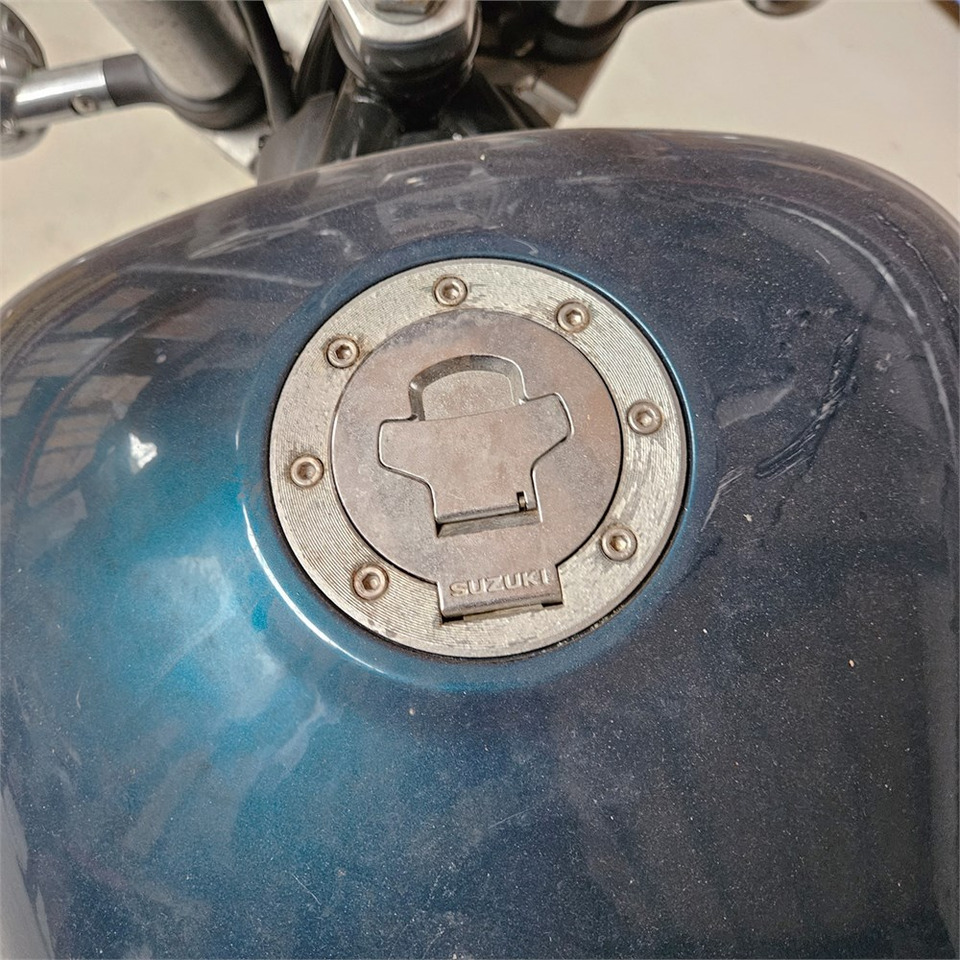 Motosiklet Suzuki Marauder VZ 800: fotoğraf 32 Motosiklet Suzuki Marauder VZ 800: fotoğraf 32