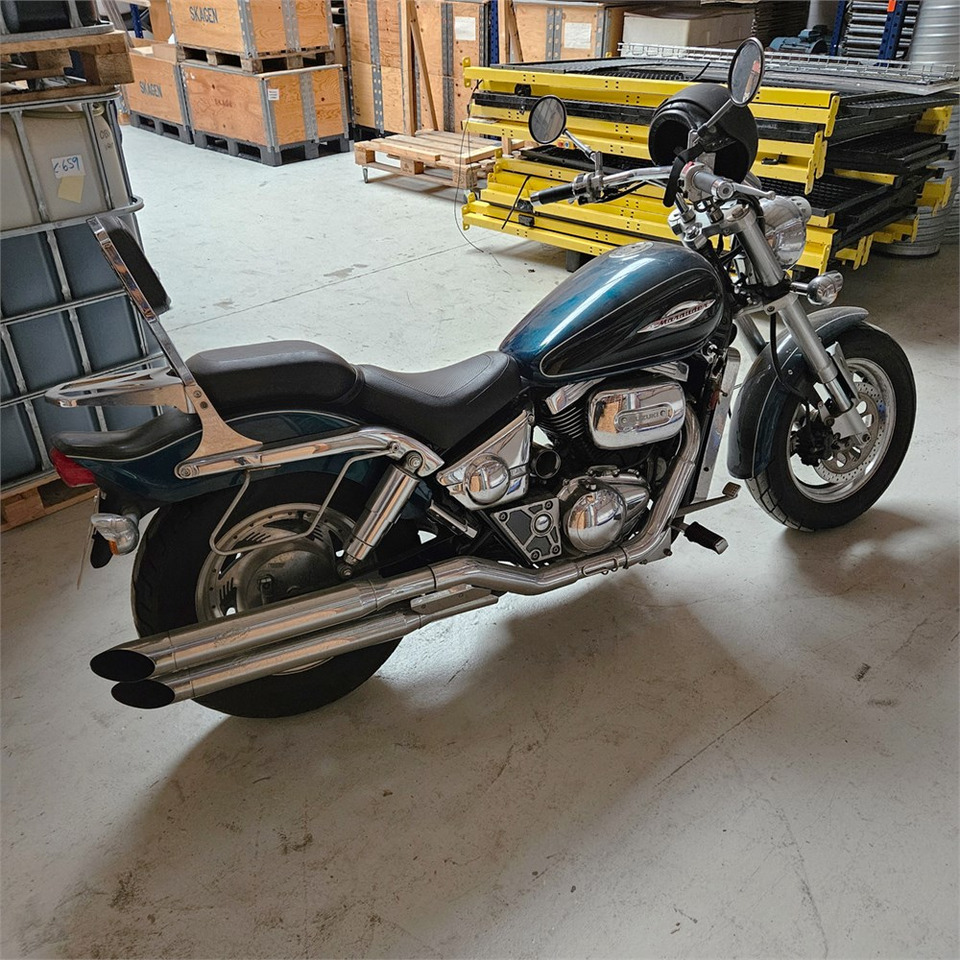 Motosiklet Suzuki Marauder VZ 800: fotoğraf 11 Motosiklet Suzuki Marauder VZ 800: fotoğraf 11