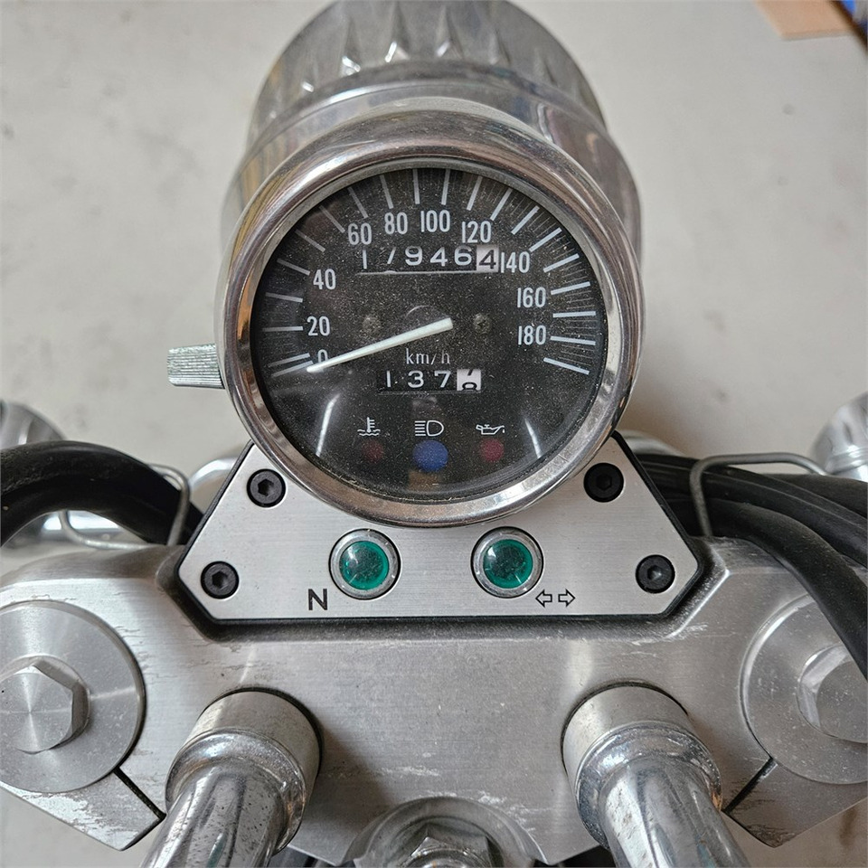 Motosiklet Suzuki Marauder VZ 800: fotoğraf 12 Motosiklet Suzuki Marauder VZ 800: fotoğraf 12