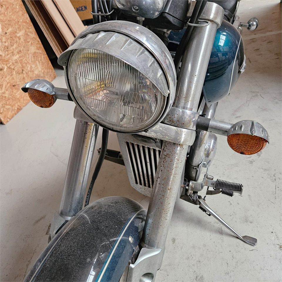 Motosiklet Suzuki Marauder VZ 800: fotoğraf 30 Motosiklet Suzuki Marauder VZ 800: fotoğraf 30