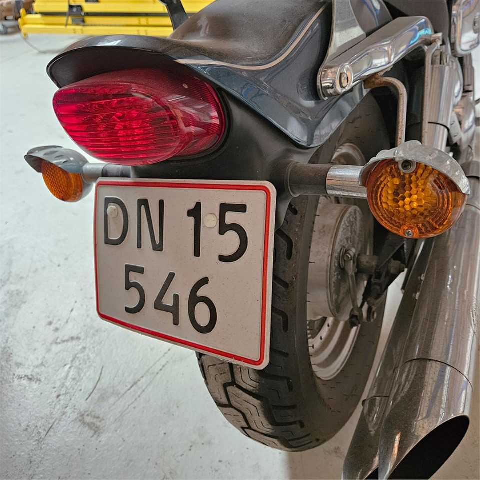 Motosiklet Suzuki Marauder VZ 800: fotoğraf 28 Motosiklet Suzuki Marauder VZ 800: fotoğraf 28