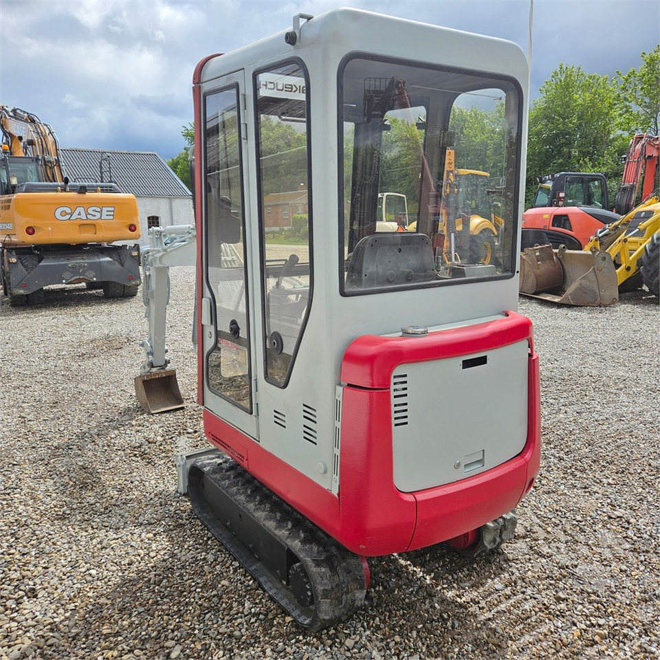 Takeuchi TB015 - Mini ekskavatör: fotoğraf 5 Takeuchi TB015 - Mini ekskavatör: fotoğraf 5
