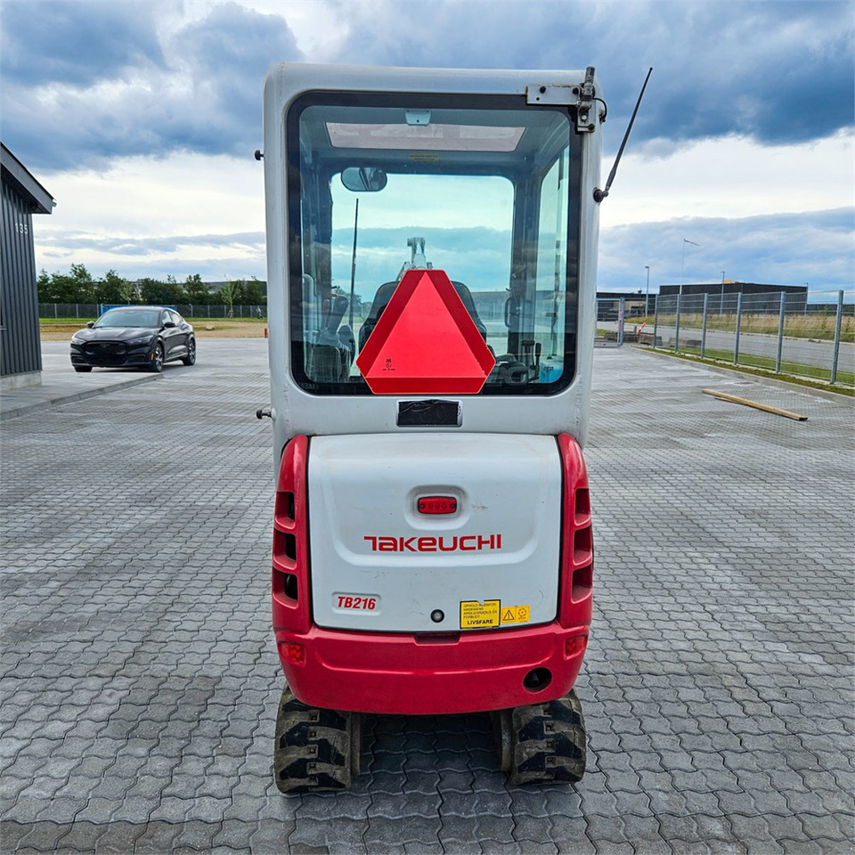 Takeuchi TB216 - Mini ekskavatör: fotoğraf 3 Takeuchi TB216 - Mini ekskavatör: fotoğraf 3