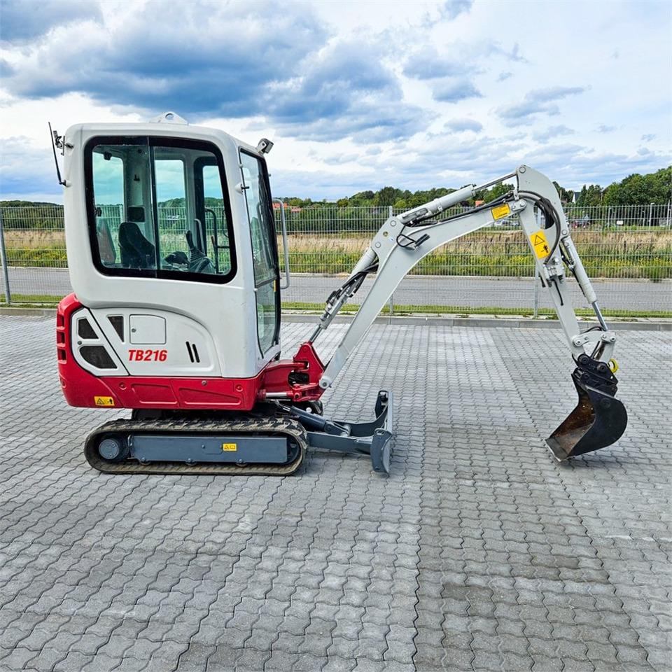 Takeuchi TB216 - Mini ekskavatör: fotoğraf 5 Takeuchi TB216 - Mini ekskavatör: fotoğraf 5