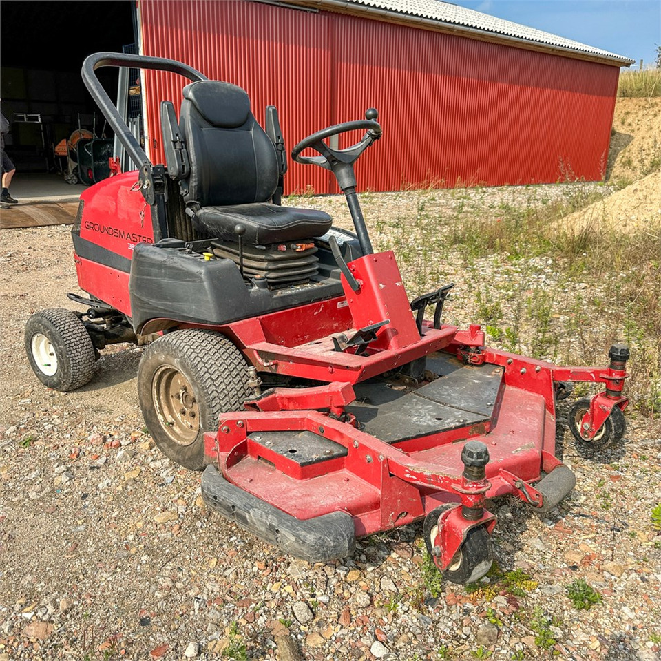 Toro Groundsmaster 3280 D - Çim biçme makinesi: fotoğraf 1 Toro Groundsmaster 3280 D - Çim biçme makinesi: fotoğraf 1