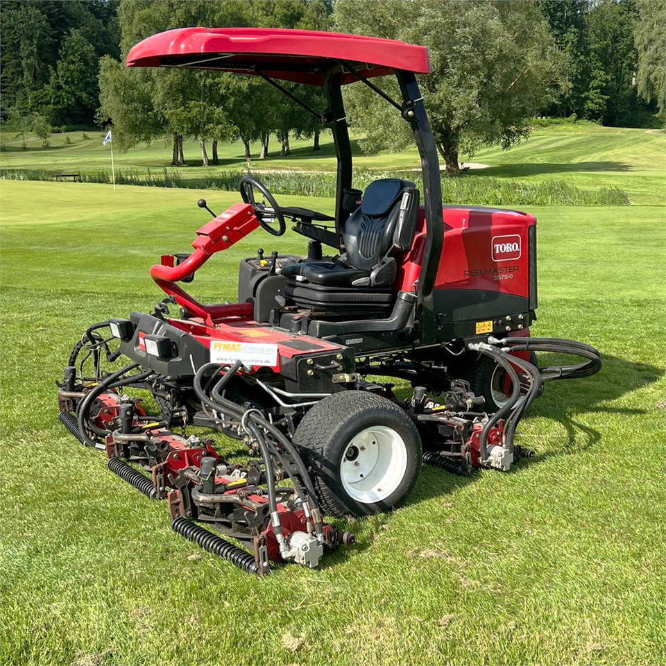 Çim biçme makinesi Toro Reelmaster 3575 D: fotoğraf 6