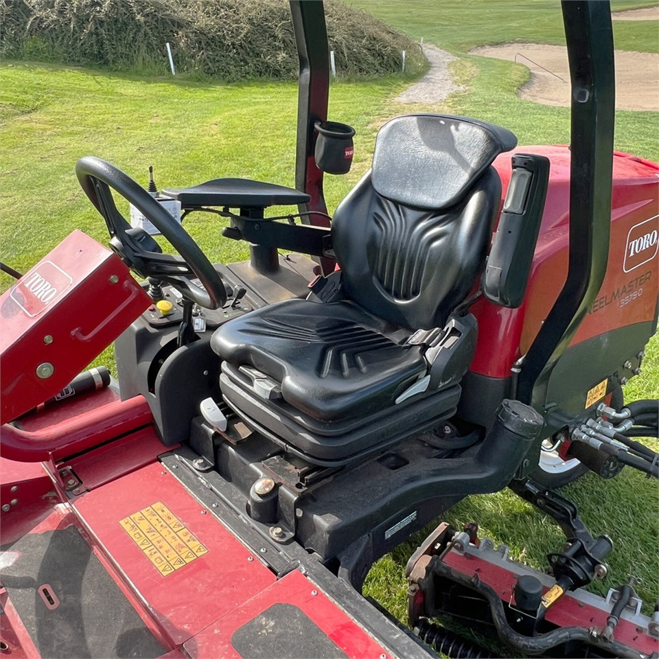 Çim biçme makinesi Toro Reelmaster 3575 D: fotoğraf 17
