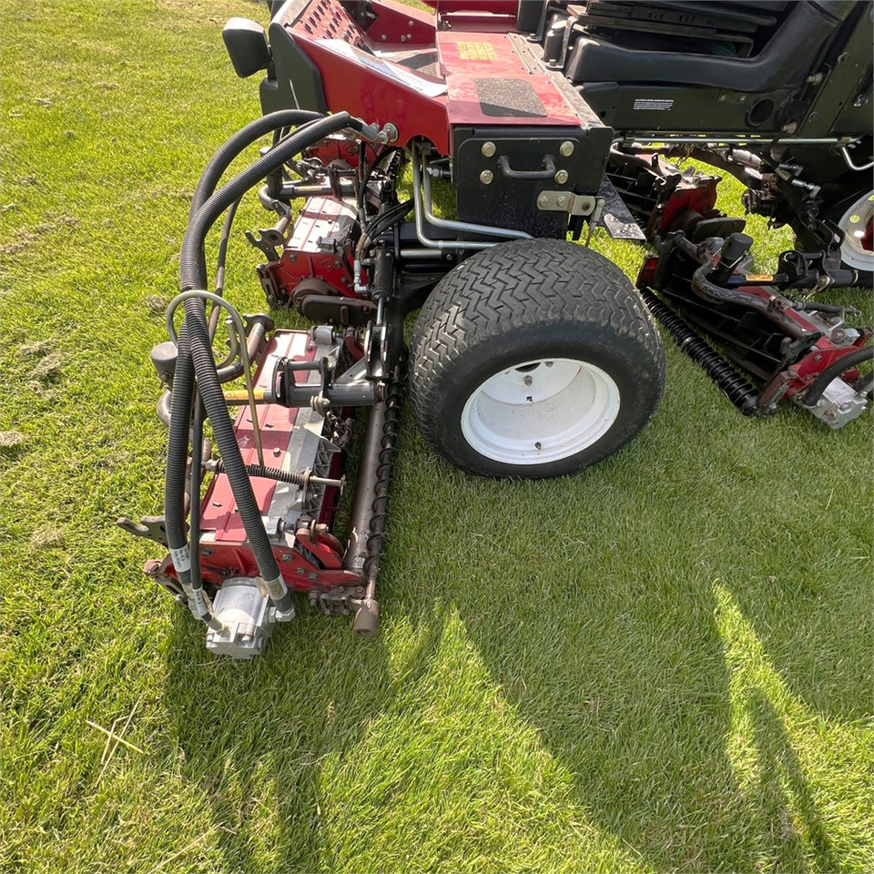 Çim biçme makinesi Toro Reelmaster 3575 D: fotoğraf 24