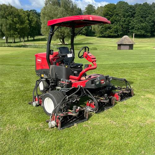 Toro Reelmaster 3575 D - Çim biçme makinesi: fotoğraf 1 Toro Reelmaster 3575 D - Çim biçme makinesi: fotoğraf 1