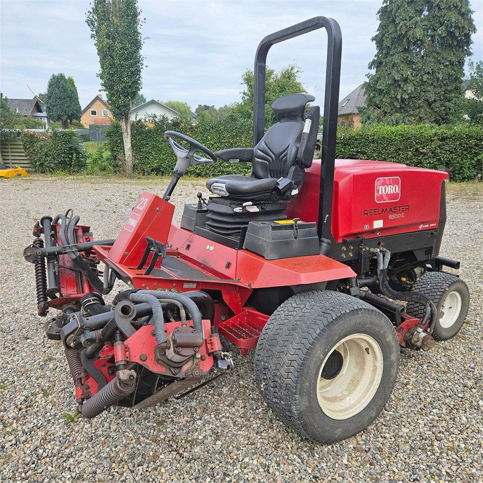 Toro Reelmaster 6500 D - Çim biçme makinesi: fotoğraf 2 Toro Reelmaster 6500 D - Çim biçme makinesi: fotoğraf 2
