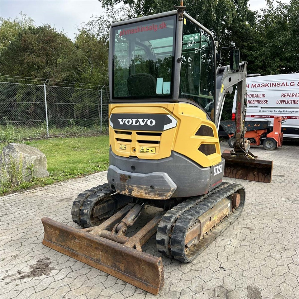 Volvo ECR25 D - Mini ekskavatör: fotoğraf 5 Volvo ECR25 D - Mini ekskavatör: fotoğraf 5