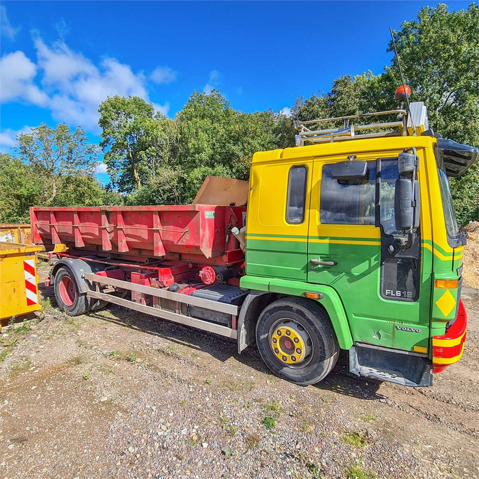 Volvo FL612 - Kablo sistemli kamyon: fotoğraf 5 Volvo FL612 - Kablo sistemli kamyon: fotoğraf 5