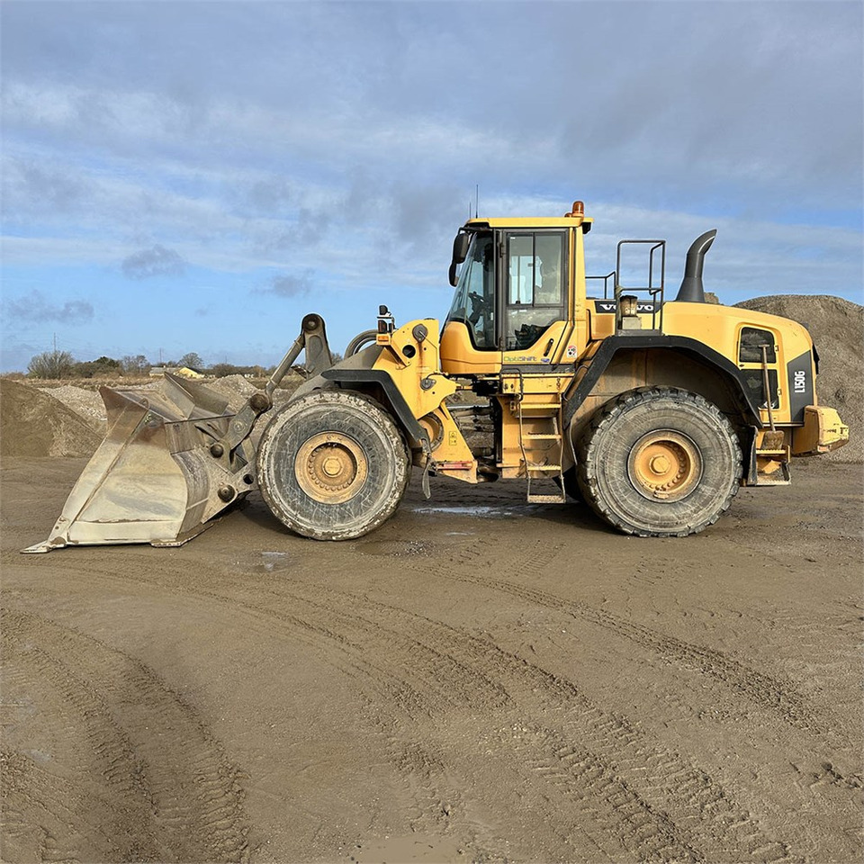 Volvo L150 G - Tekerlekli yükleyici: fotoğraf 2 Volvo L150 G - Tekerlekli yükleyici: fotoğraf 2