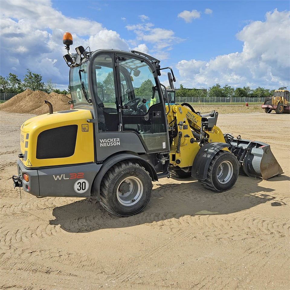 Wacker Neuson WL 32/RL30 - Tekerlekli yükleyici: fotoğraf 5 Wacker Neuson WL 32/RL30 - Tekerlekli yükleyici: fotoğraf 5