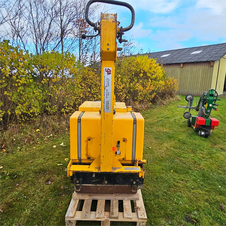 Weber DVH 703 E - Mini asfalt silindiri: fotoğraf 5 Weber DVH 703 E - Mini asfalt silindiri: fotoğraf 5