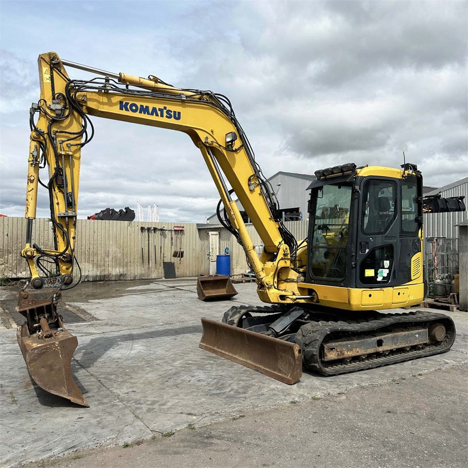 Yanmar VIO80-1A - Mini ekskavatör: fotoğraf 2 Yanmar VIO80-1A - Mini ekskavatör: fotoğraf 2