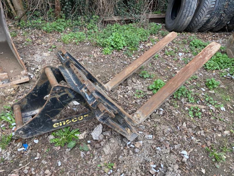 ENGCON TABLIER FOURCHE S 60 - Çatalları: fotoğraf 1 ENGCON TABLIER FOURCHE S 60 - Çatalları: fotoğraf 1