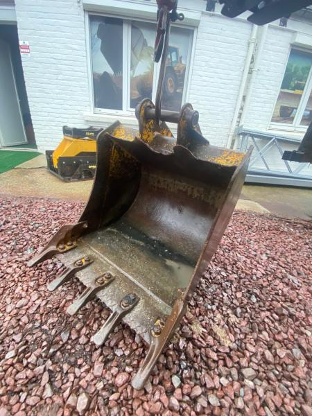JCB LOT 3 GODETS CURAGE ET TERRASSEMENT 1M50/80CM/60CM - Ekskavatör kovası: fotoğraf 4 JCB LOT 3 GODETS CURAGE ET TERRASSEMENT 1M50/80CM/60CM - Ekskavatör kovası: fotoğraf 4