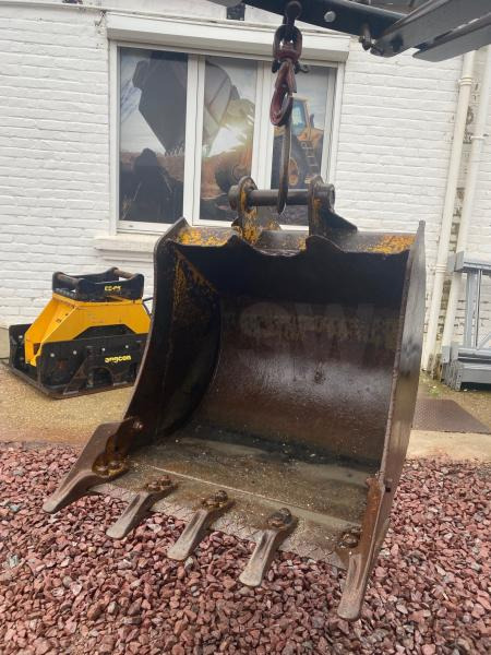 JCB LOT 3 GODETS CURAGE ET TERRASSEMENT 1M50/80CM/60CM - Ekskavatör kovası: fotoğraf 2 JCB LOT 3 GODETS CURAGE ET TERRASSEMENT 1M50/80CM/60CM - Ekskavatör kovası: fotoğraf 2