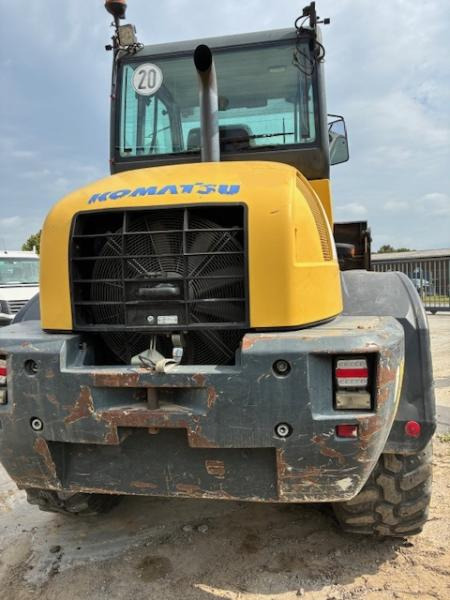 Komatsu WA100M6 - Tekerlekli yükleyici: fotoğraf 5 Komatsu WA100M6 - Tekerlekli yükleyici: fotoğraf 5