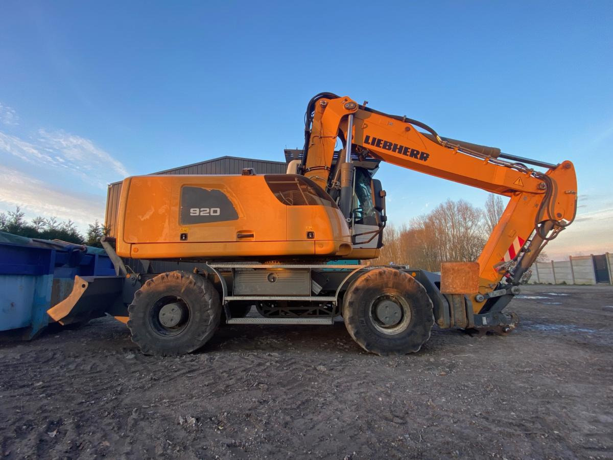 Liebherr A920 Litronic - Tekerlekli ekskavatör: fotoğraf 2 Liebherr A920 Litronic - Tekerlekli ekskavatör: fotoğraf 2