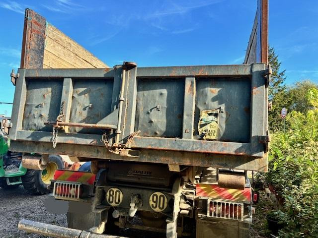 Nissan ATLEON 150.25 - Kancalı yükleyici kamyon, Vinçli kamyon: fotoğraf 5 Nissan ATLEON 150.25 - Kancalı yükleyici kamyon, Vinçli kamyon: fotoğraf 5