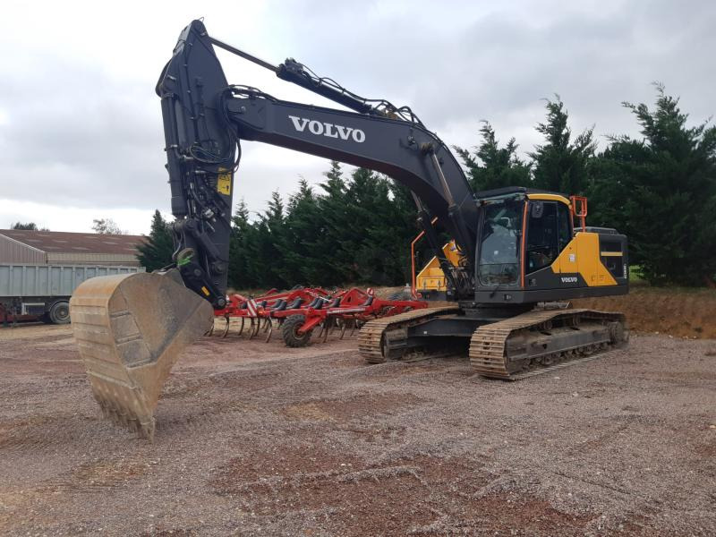 Volvo EC 300EL - Paletli ekskavatör: fotoğraf 1 Volvo EC 300EL - Paletli ekskavatör: fotoğraf 1