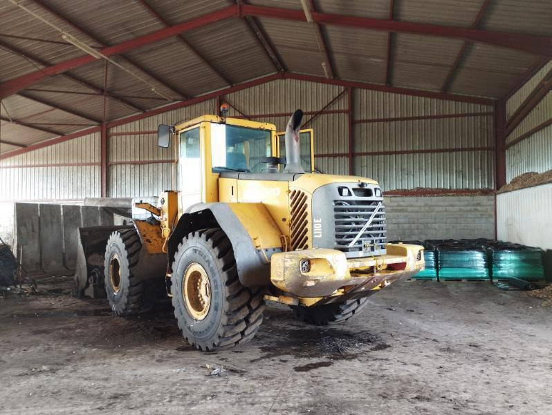 Volvo L 110 E - Tekerlekli yükleyici: fotoğraf 3 Volvo L 110 E - Tekerlekli yükleyici: fotoğraf 3