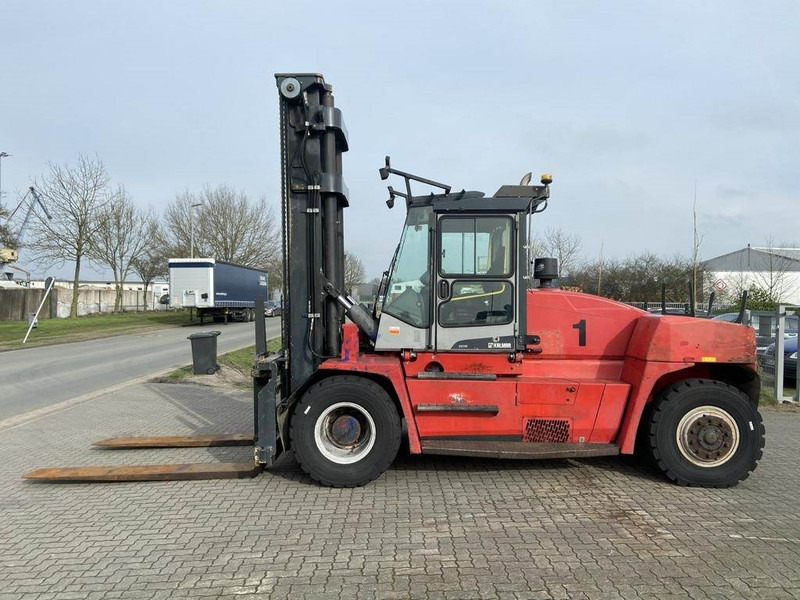 Kalmar DCE150-12 - Dizel forklift: fotoğraf 2 Kalmar DCE150-12 - Dizel forklift: fotoğraf 2