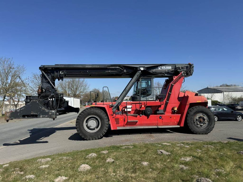 Kalmar DRG450-65S5X - Reachstacker: fotoğraf 1 Kalmar DRG450-65S5X - Reachstacker: fotoğraf 1
