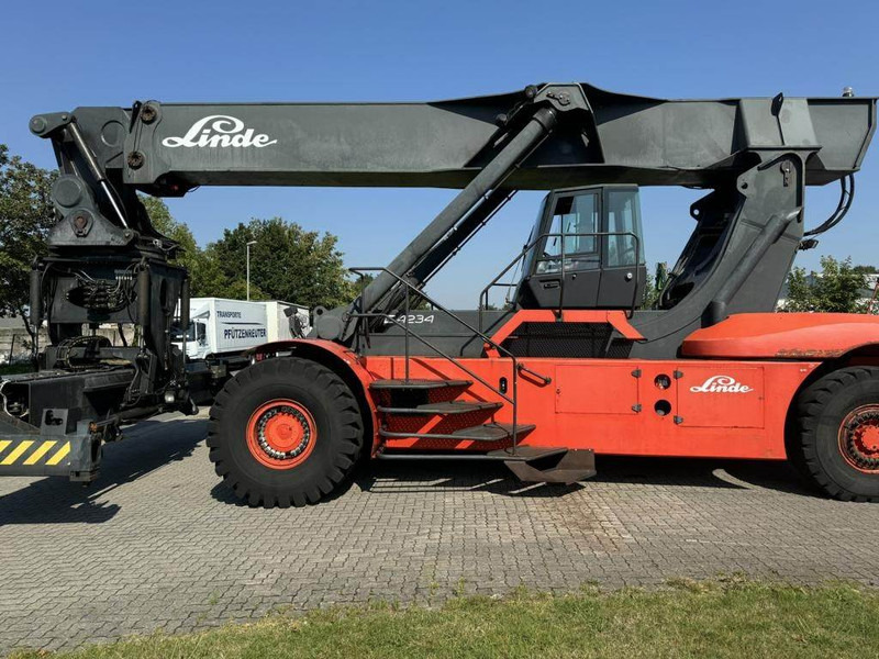 Linde C4234TL - Reachstacker: fotoğraf 1 Linde C4234TL - Reachstacker: fotoğraf 1