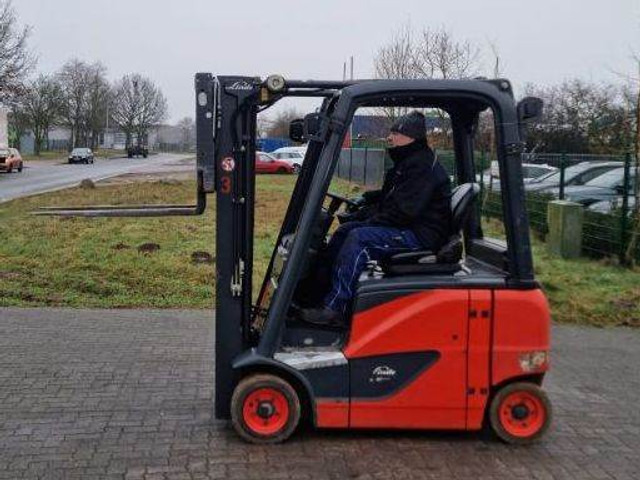 Linde E16PH - Elektrikli forklift: fotoğraf 2 Linde E16PH - Elektrikli forklift: fotoğraf 2