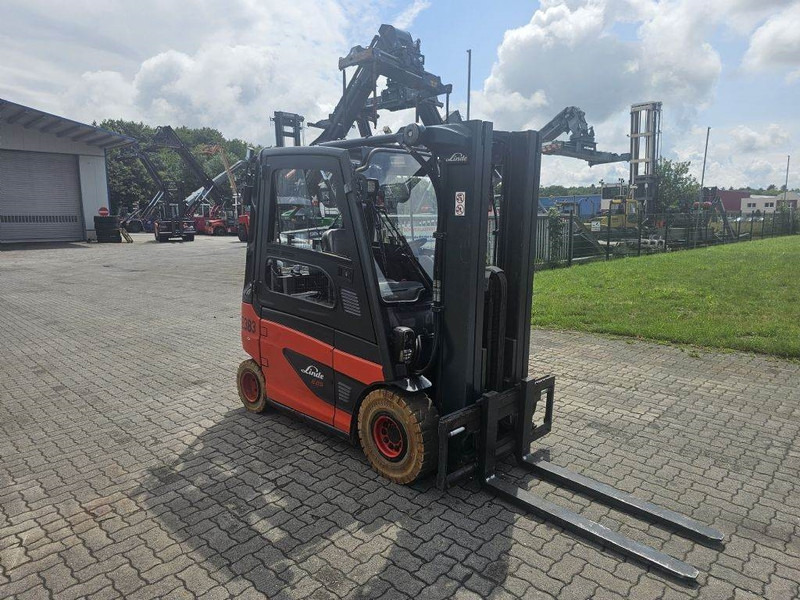 Linde E25-01 UVV - Elektrikli forklift: fotoğraf 3 Linde E25-01 UVV - Elektrikli forklift: fotoğraf 3