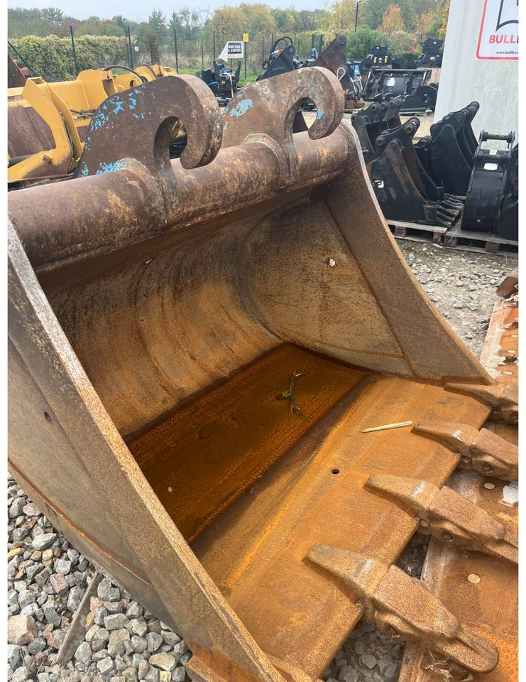 BLANCHARD EQUIPEMENTS GODET/CW45S/16500MM/2180L - Ekskavatör kovası: fotoğraf 1 BLANCHARD EQUIPEMENTS GODET/CW45S/16500MM/2180L - Ekskavatör kovası: fotoğraf 1