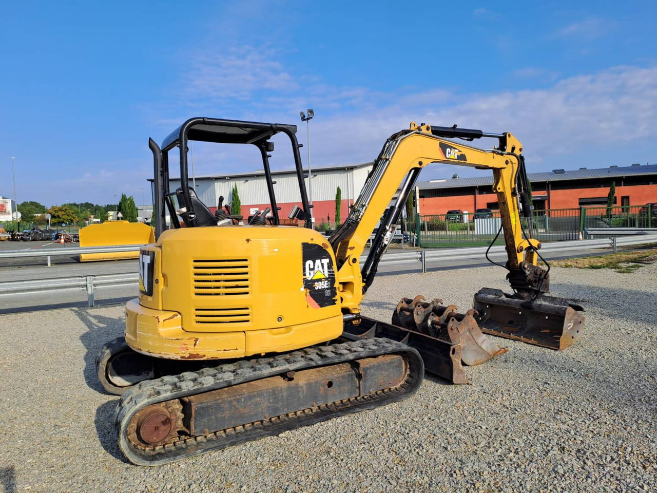 CAT 305E2 - Paletli ekskavatör: fotoğraf 3 CAT 305E2 - Paletli ekskavatör: fotoğraf 3